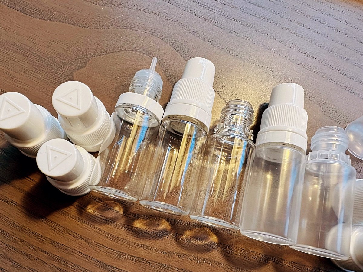 Butelki na e-liquid 10 ml z zakraplaczem i zakrętką child-resistant